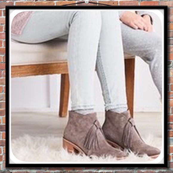 dr martens kensington flora black croco chelsea boots